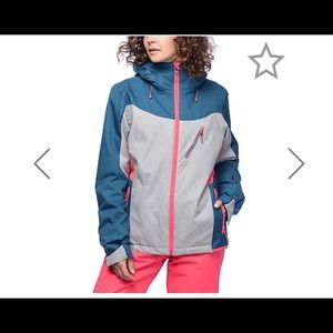 Roxy Snowboarding Jacket